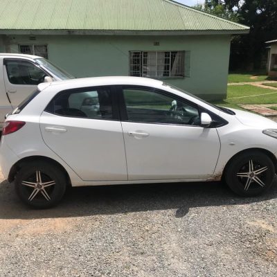 MAZDA DEMIO (Manual Transmission)